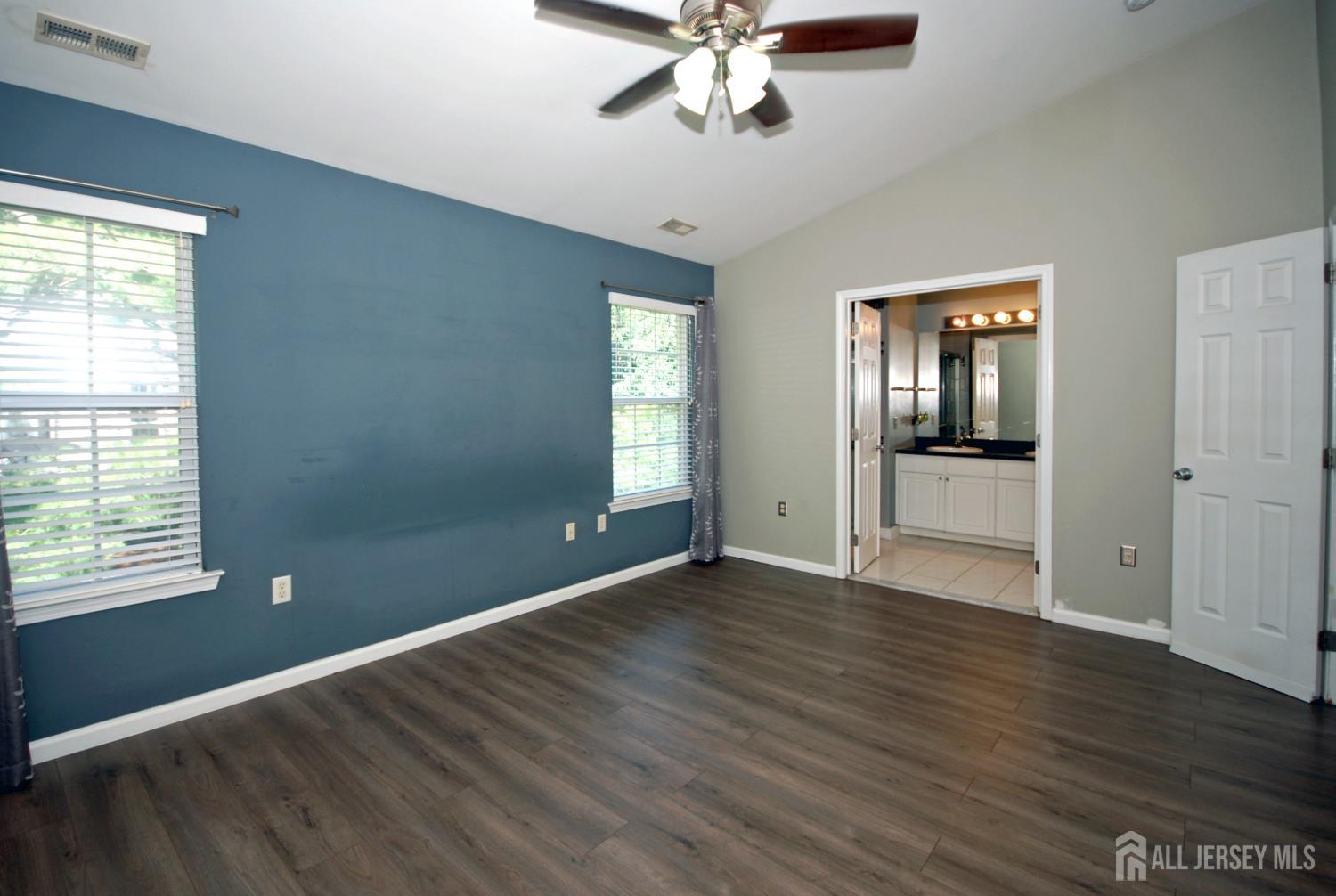 5 Schlottfeld Lane Parlin NJ 08859