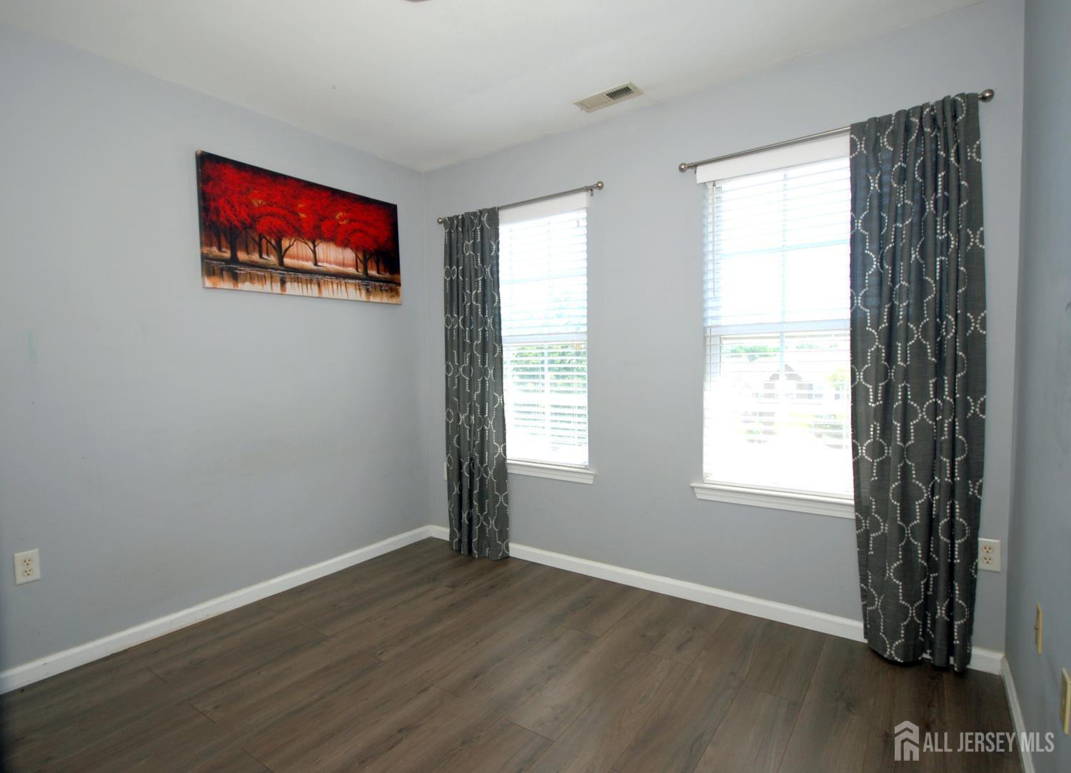 5 Schlottfeld Lane Parlin NJ 08859