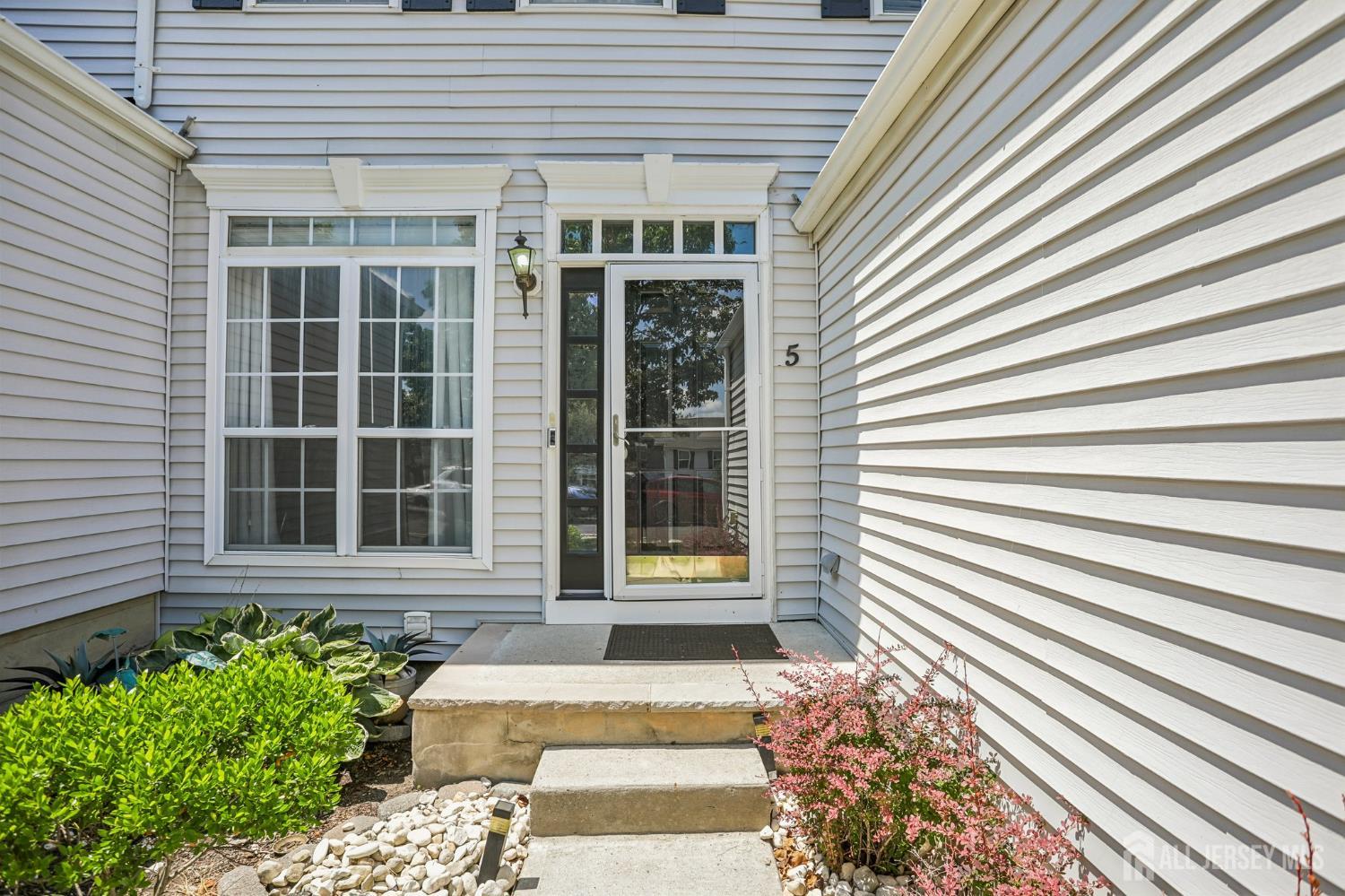 5 Schlottfeld Lane Parlin NJ 08859