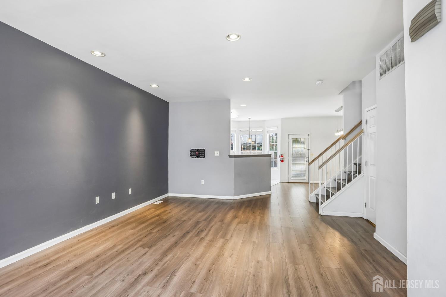 5 Schlottfeld Lane Parlin NJ 08859