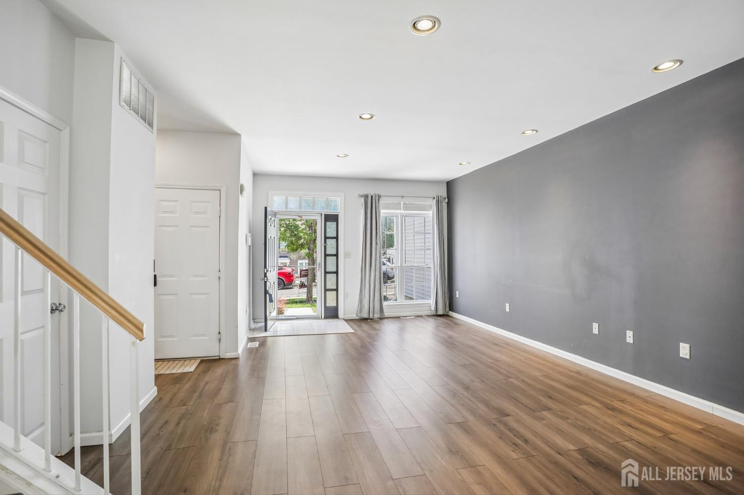 5 Schlottfeld Lane Parlin NJ 08859