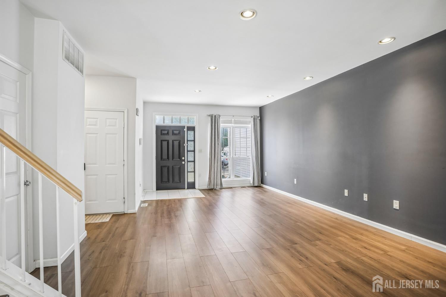 5 Schlottfeld Lane Parlin NJ 08859
