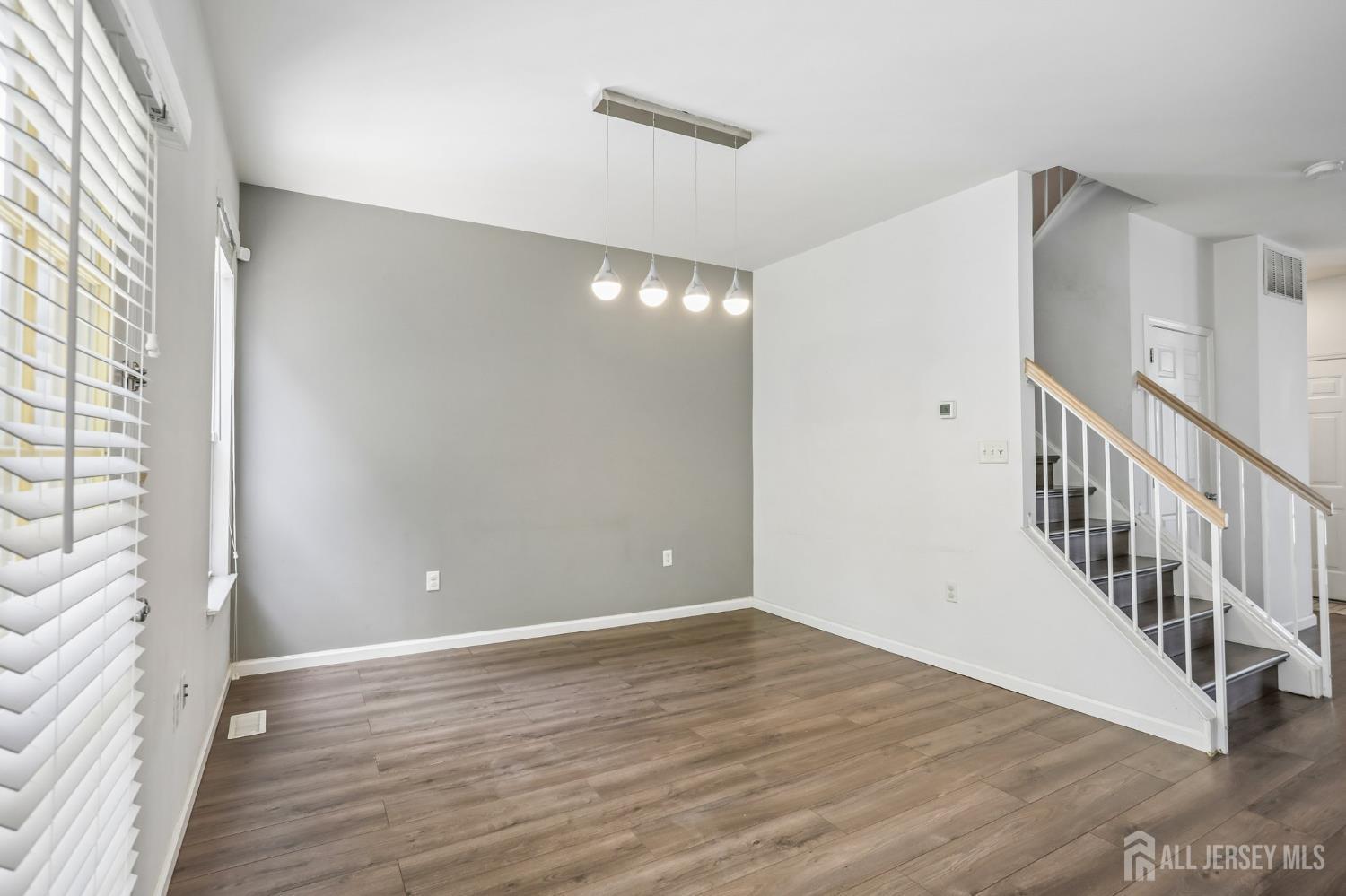 5 Schlottfeld Lane Parlin NJ 08859