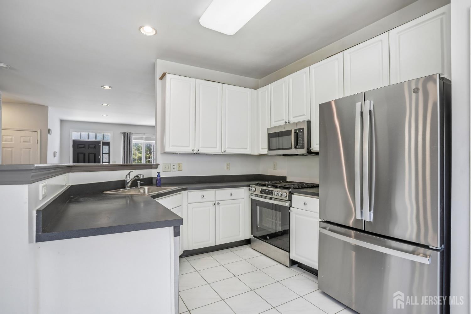 5 Schlottfeld Lane Parlin NJ 08859