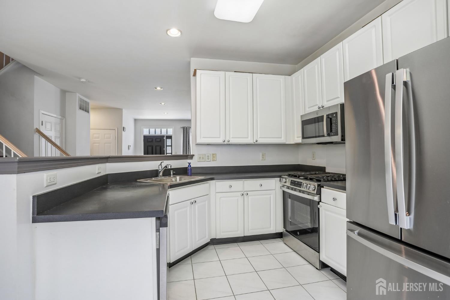 5 Schlottfeld Lane Parlin NJ 08859