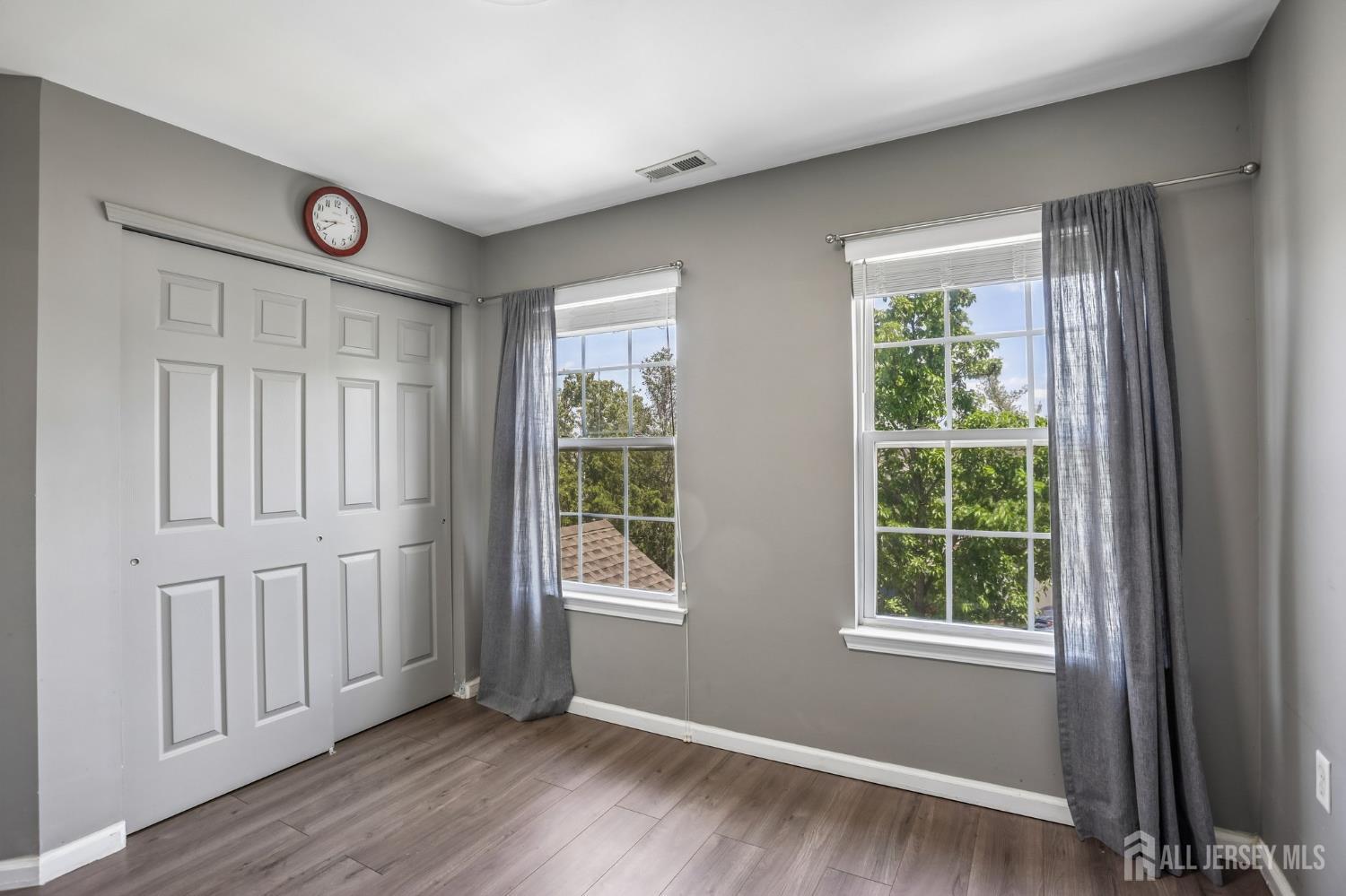5 Schlottfeld Lane Parlin NJ 08859