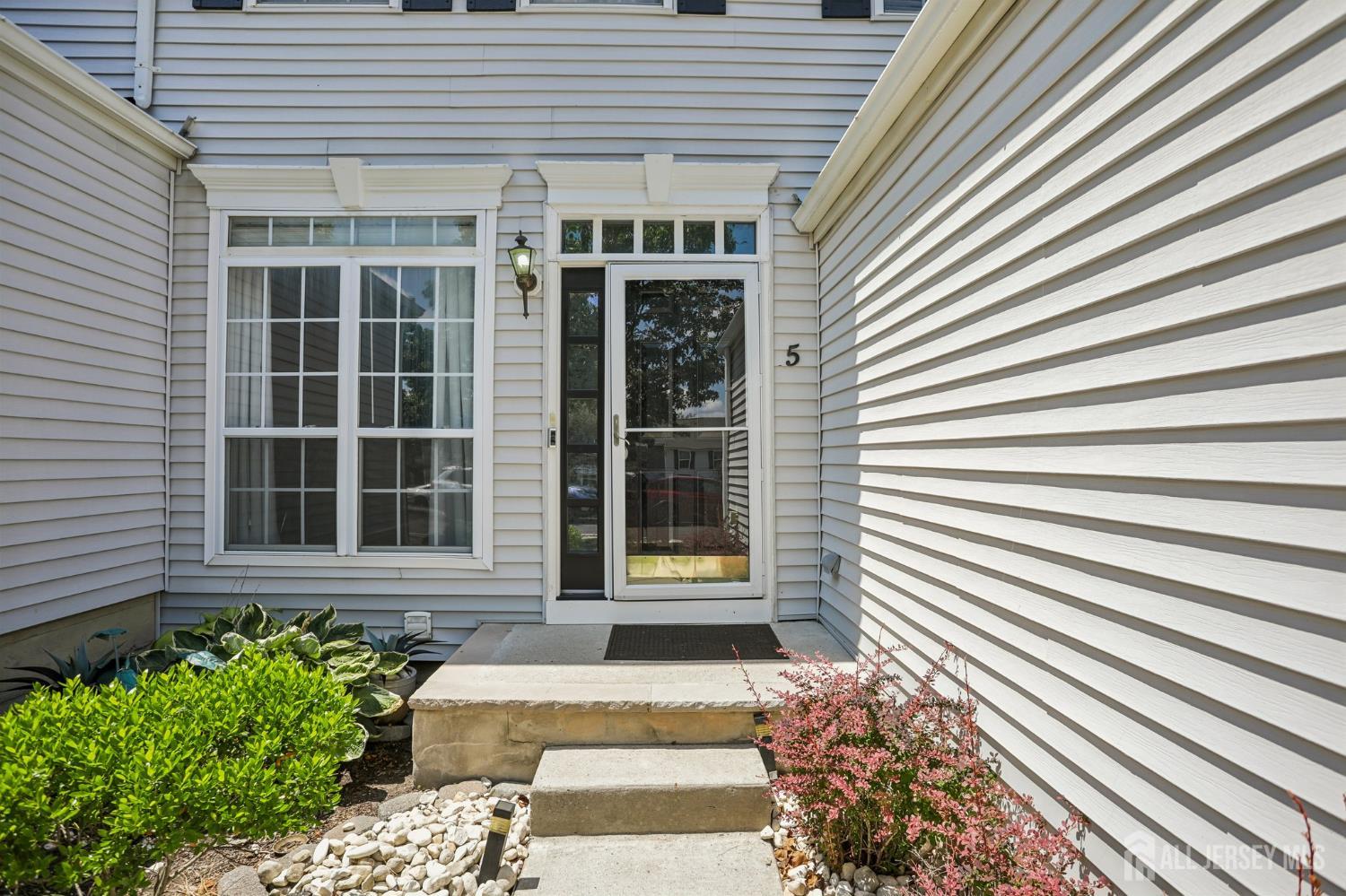 5 Schlottfeld Lane Parlin NJ 08859