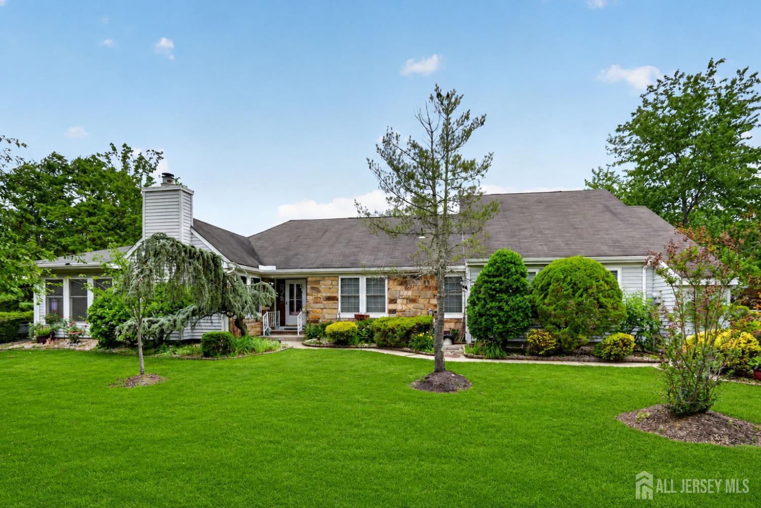11 Canterbury Drive Monroe NJ 08831
