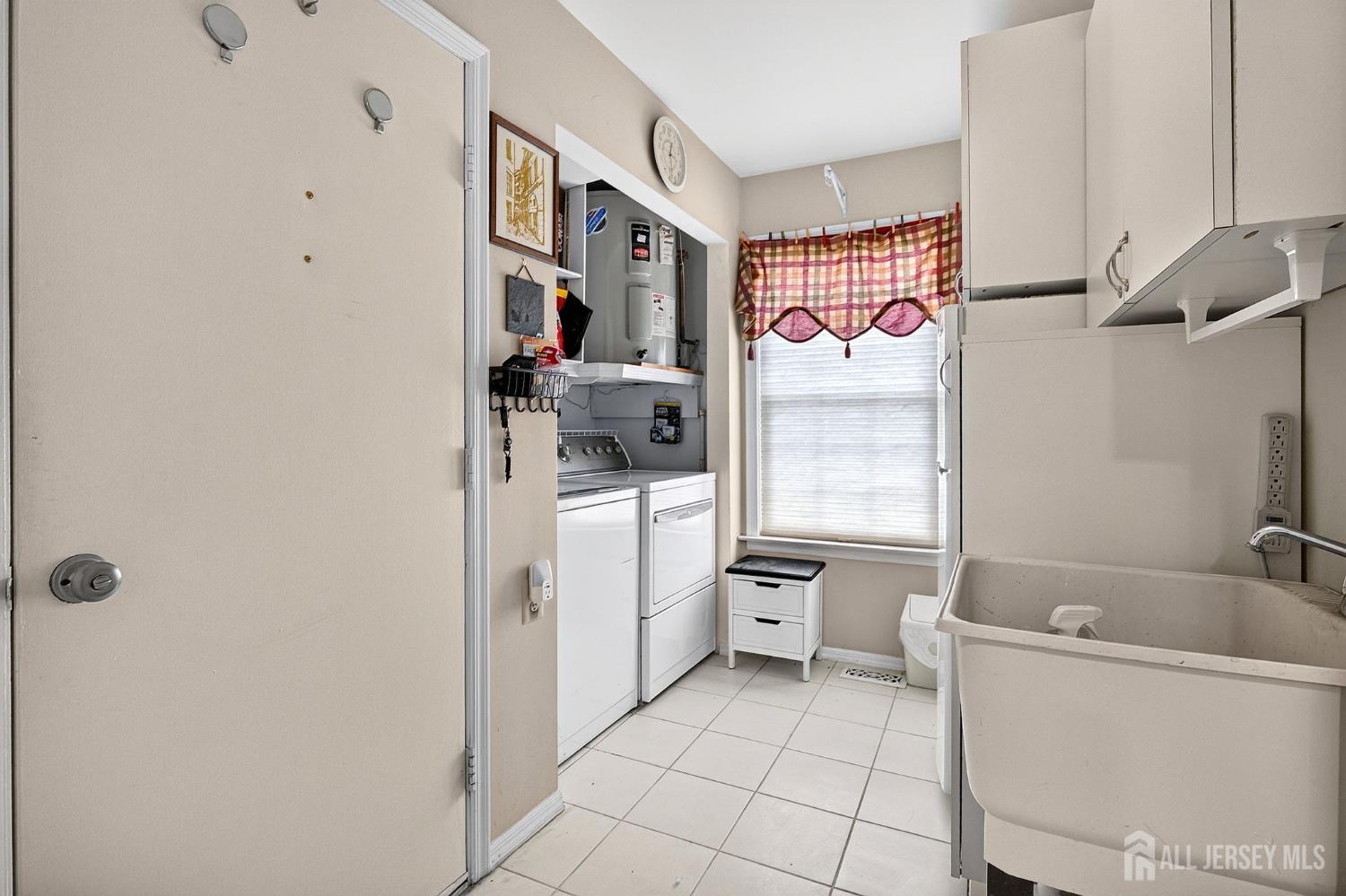 11 Canterbury Drive Monroe NJ 08831