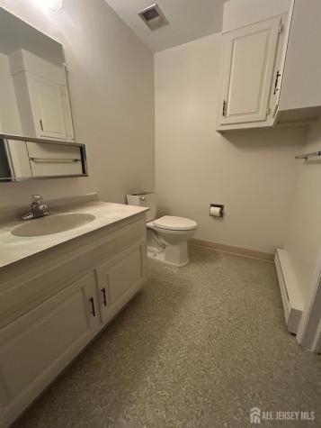 136 Plymouth Lane Monroe NJ 08831