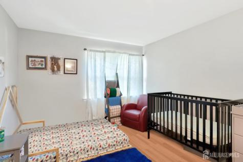 39 Powderhorn Court Woodbridge Proper NJ 07095