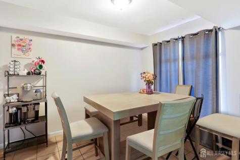 39 Powderhorn Court Woodbridge Proper NJ 07095