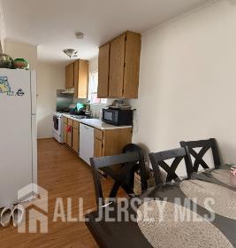 710 N Oaks Boulevard North Brunswick NJ 08902
