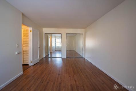 2-Z Avon Drive East Windsor NJ 08520
