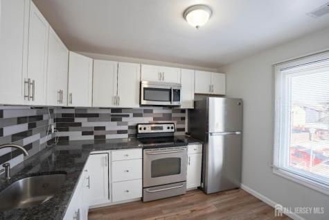 2-Z Avon Drive East Windsor NJ 08520