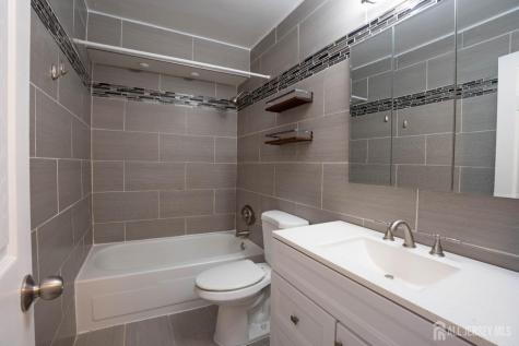 2-Z Avon Drive East Windsor NJ 08520
