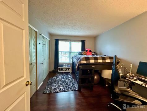 488 Witney Court North Brunswick NJ 08902
