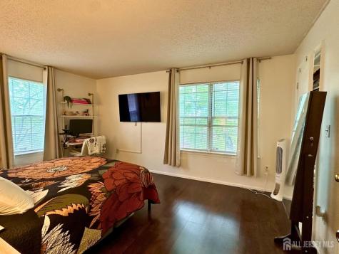488 Witney Court North Brunswick NJ 08902