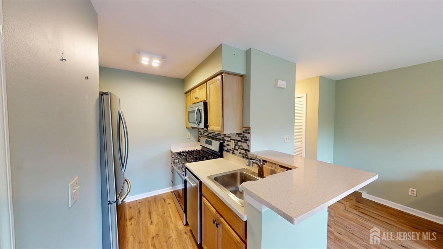11 Ayres Court East Brunswick NJ 08816
