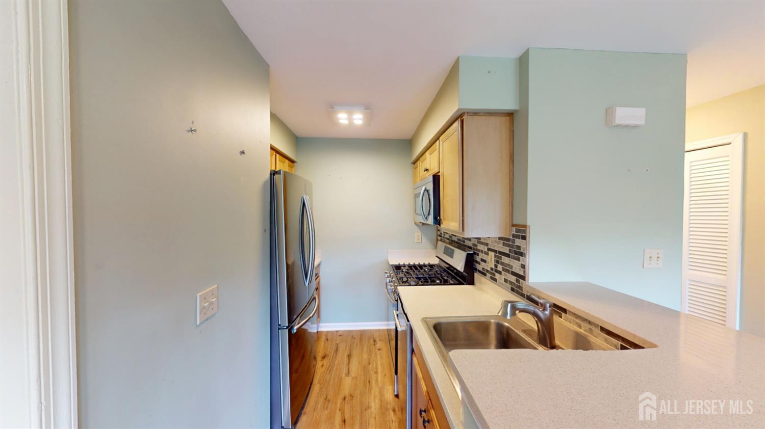 11 Ayres Court East Brunswick NJ 08816