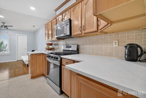 136 Hampshire Drive Plainsboro NJ 08536