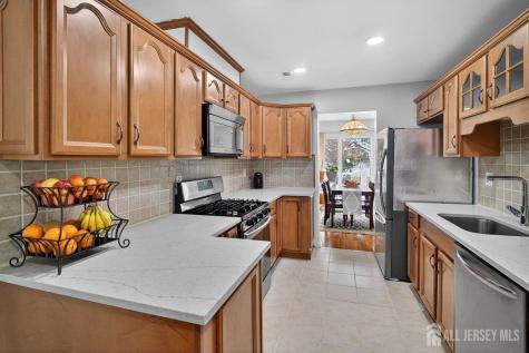 136 Hampshire Drive Plainsboro NJ 08536