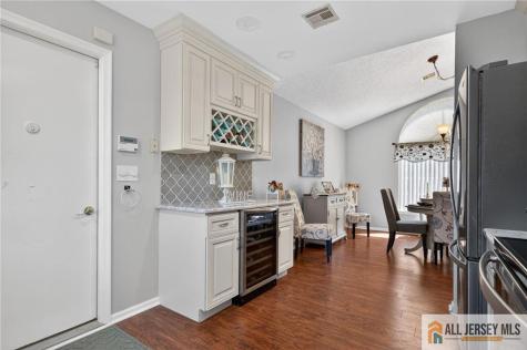 637 Madison Drive Monroe NJ 08831