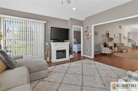 637 Madison Drive Monroe NJ 08831