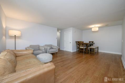 2302 Bayhead Drive Sayreville NJ 08859