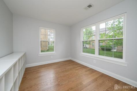 2302 Bayhead Drive Sayreville NJ 08859