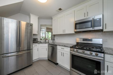 2302 Bayhead Drive Sayreville NJ 08859