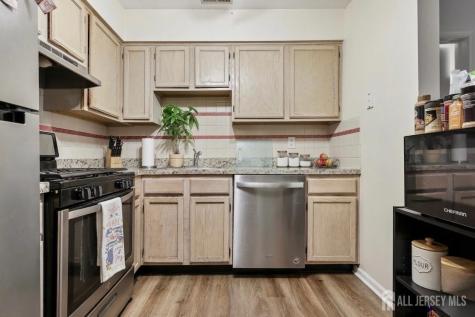517 Waterford Drive Edison NJ 08817