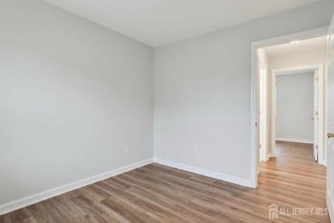 517 Waterford Drive Edison NJ 08817