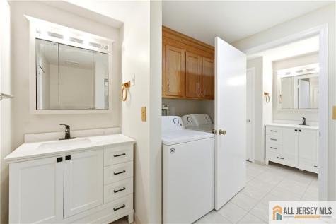 272 Middlebury Lane Monroe NJ 08831