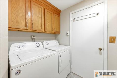 272 Middlebury Lane Monroe NJ 08831