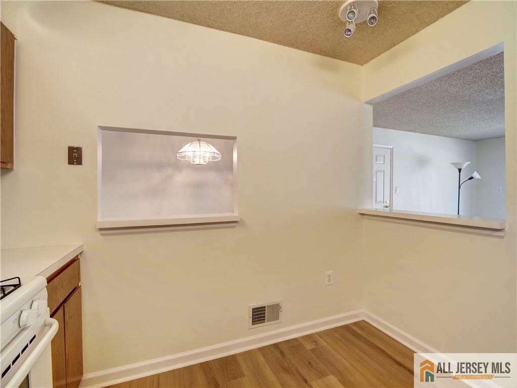 81 Canterbury Court Piscataway NJ 08854