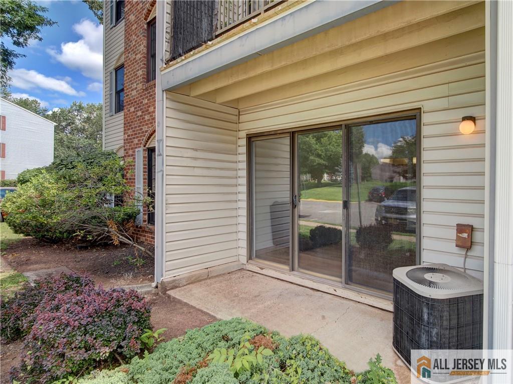 81 Canterbury Court Piscataway NJ 08854