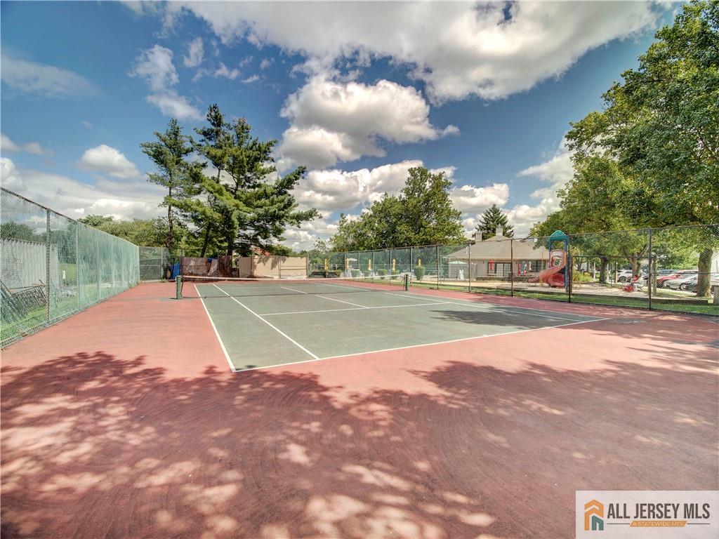 81 Canterbury Court Piscataway NJ 08854