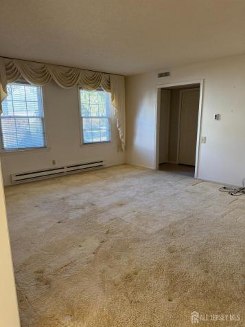 413 Oxford Lane Monroe NJ 08831
