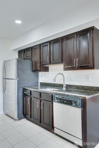 1314 Edison Glen Terrace Edison NJ 08837