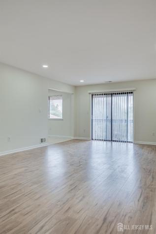 1314 Edison Glen Terrace Edison NJ 08837