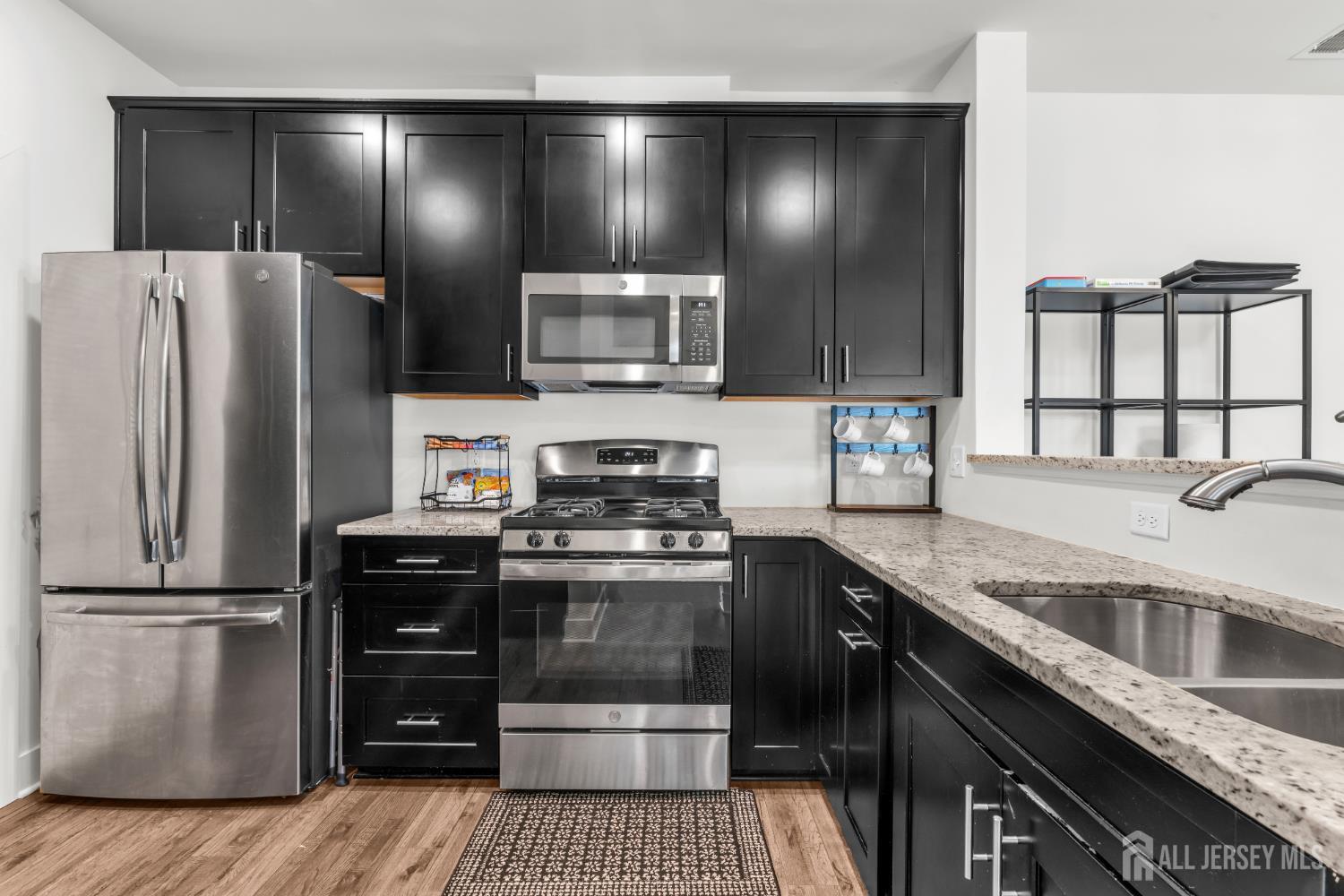 637 Marion Lane Monroe NJ 08831