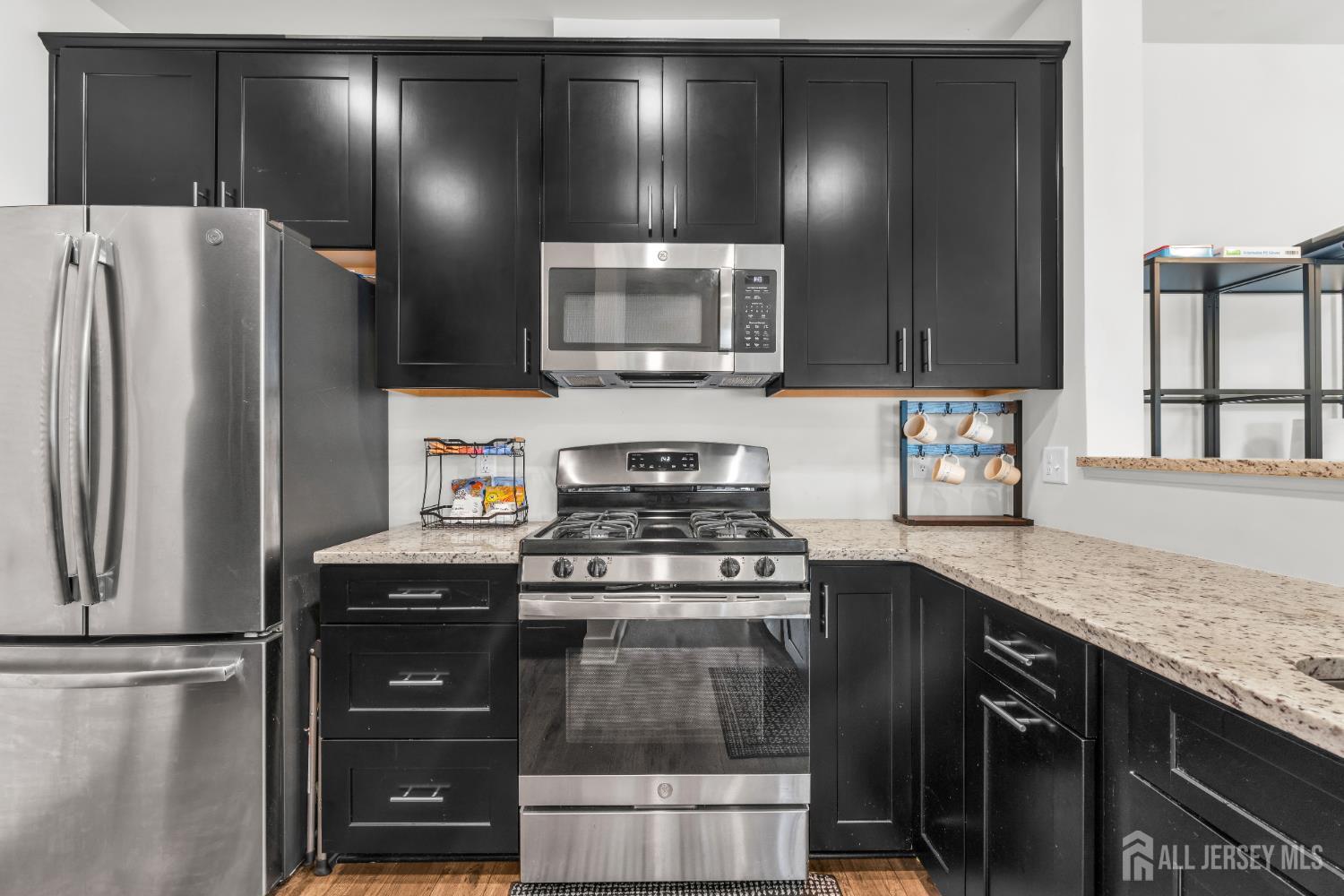 637 Marion Lane Monroe NJ 08831