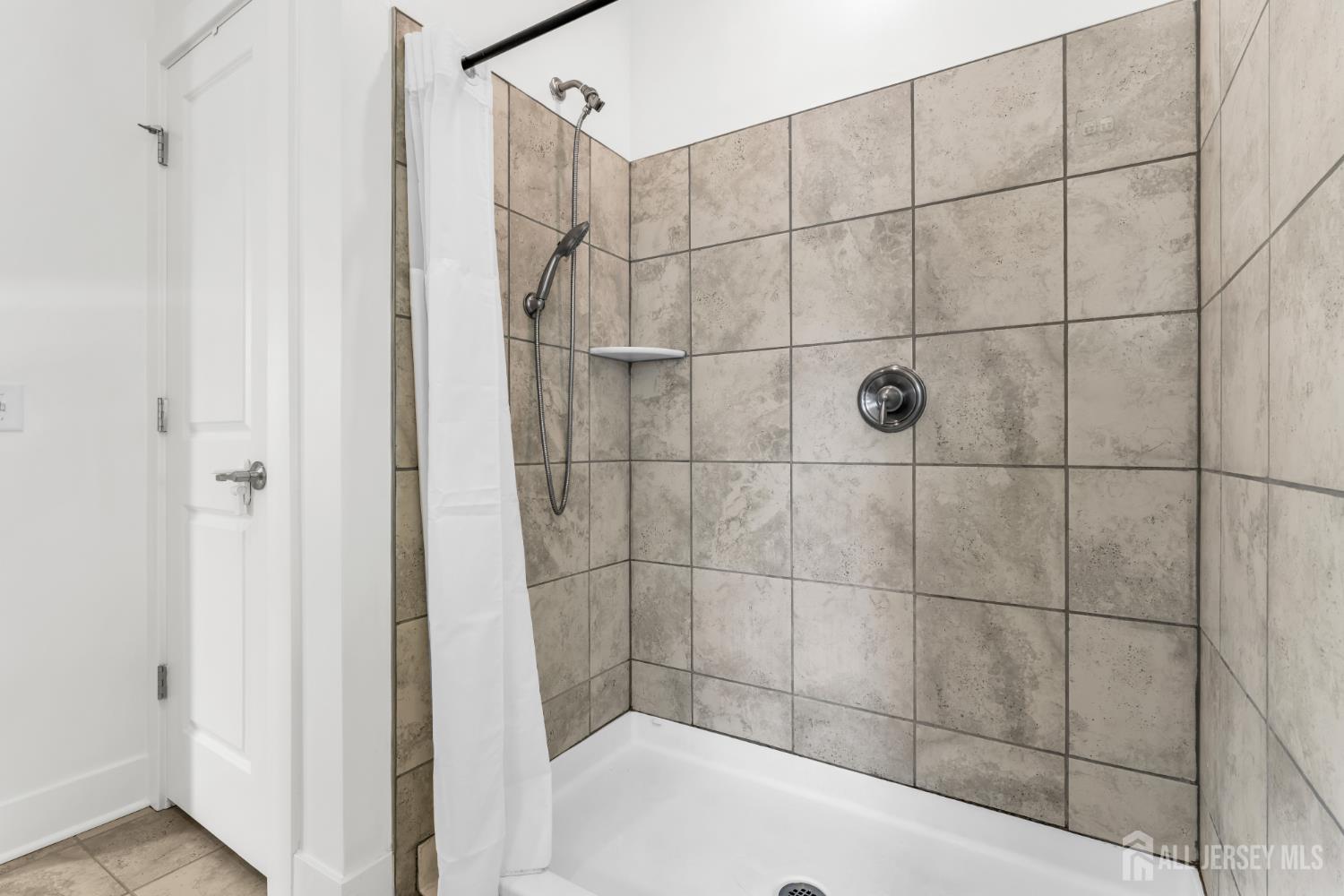 637 Marion Lane Monroe NJ 08831