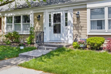 678 Yarborough Way Monroe NJ 08831