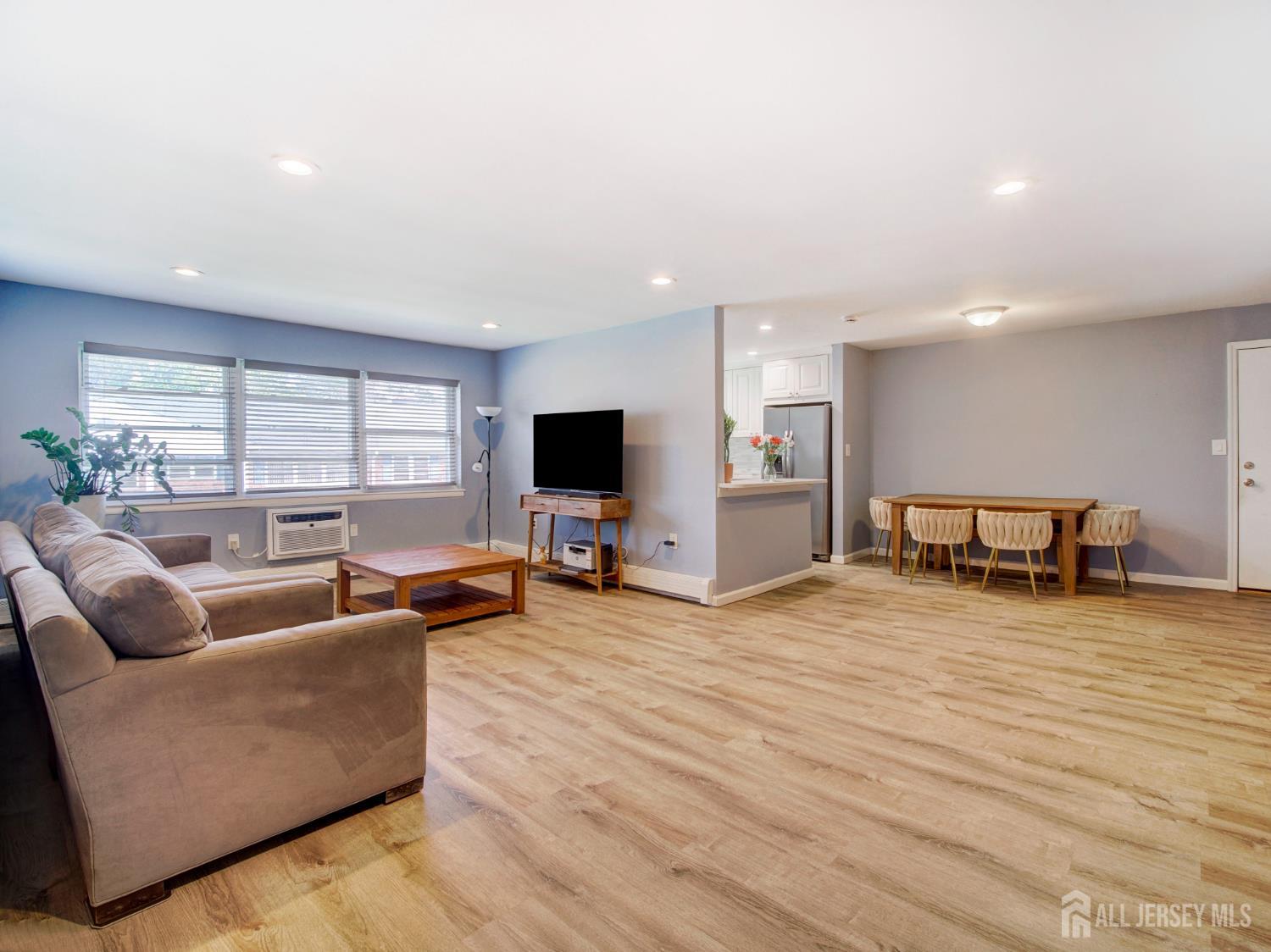 32-A Woodedge Avenue Edison NJ 08817
