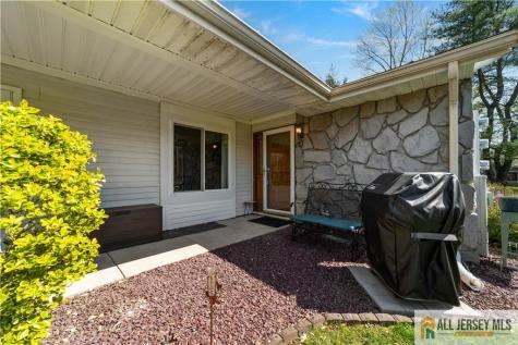 480 Fairton Drive Monroe NJ 08831
