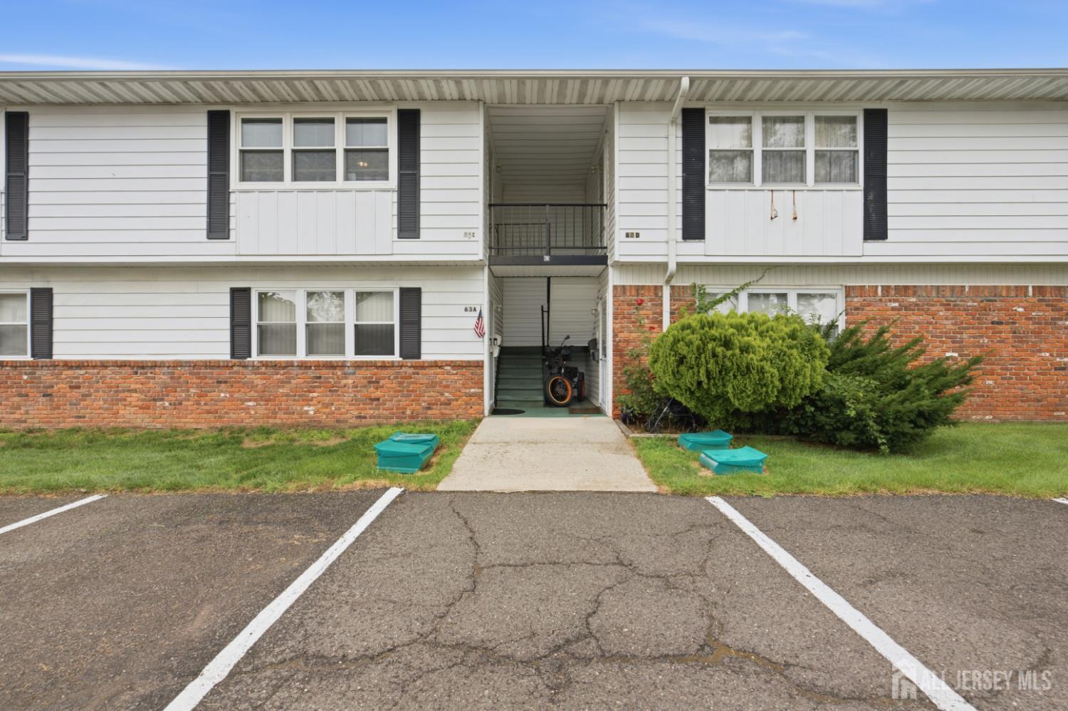 63 63-c Galewood Drive Old Bridge NJ 07747