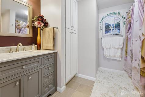 391 Orrington Lane Monroe NJ 08831