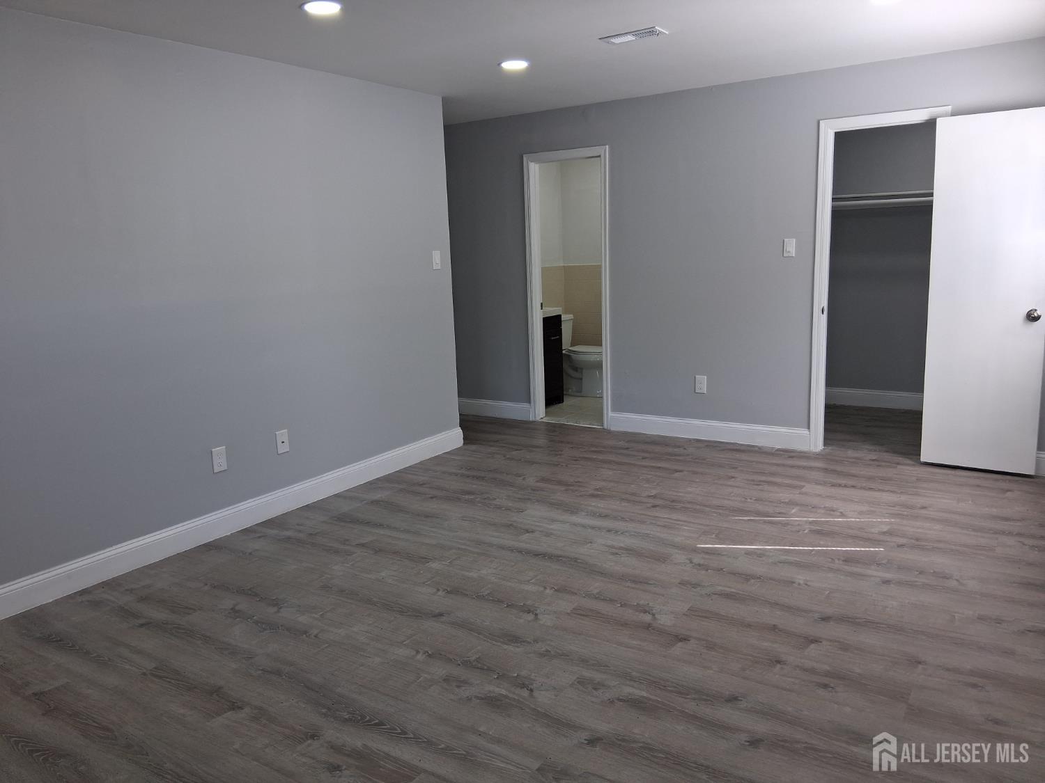 1203 Edison Glen Terrace Edison NJ 08837